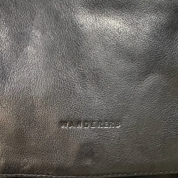 Wanderers Trieste Leather Crossbody Bag - Picture 2 of 13